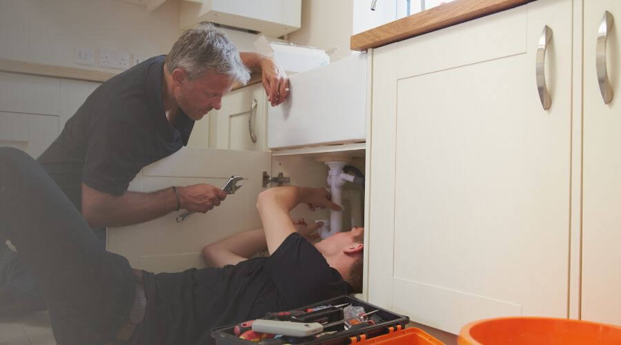 Professional burst pipe repair services in Mammoth Spring, AR